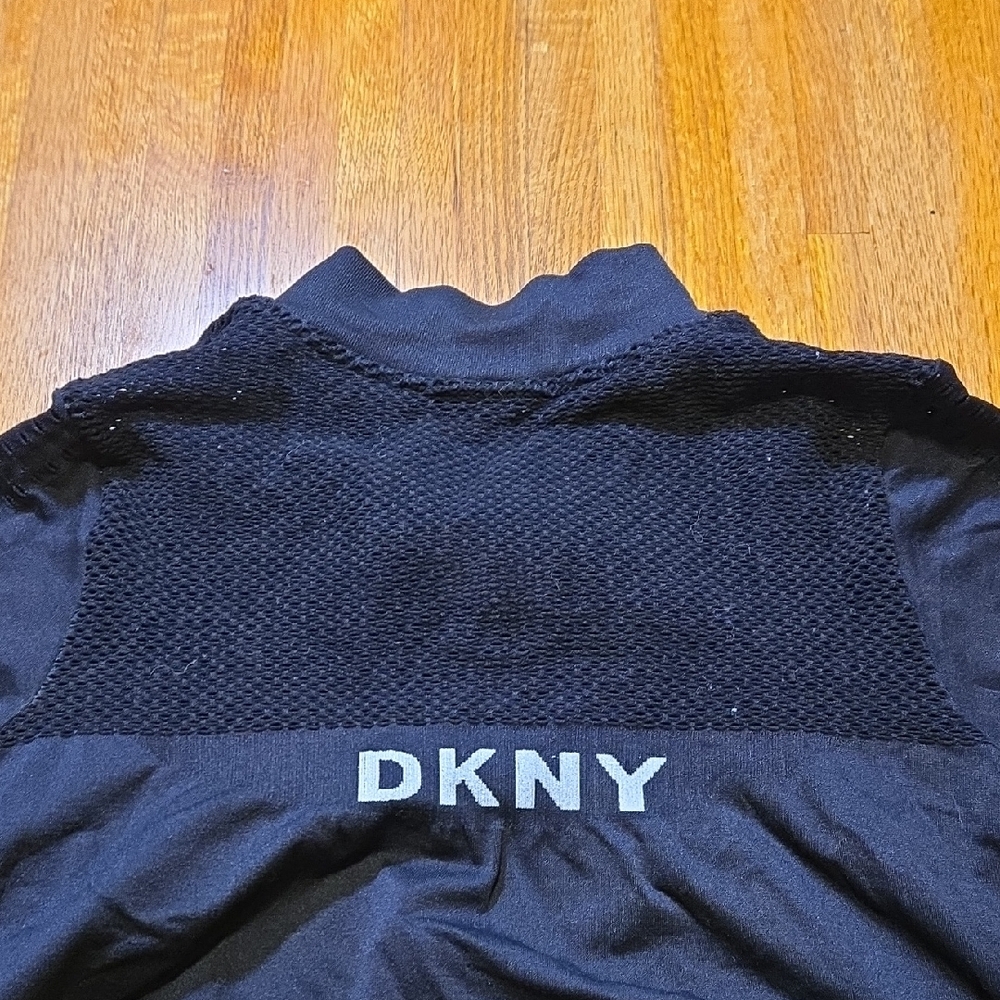 DKNY Women Small Black Thumb Hole Long Sleeve Quarter Zip Compression Pullover - Picture 10 of 10